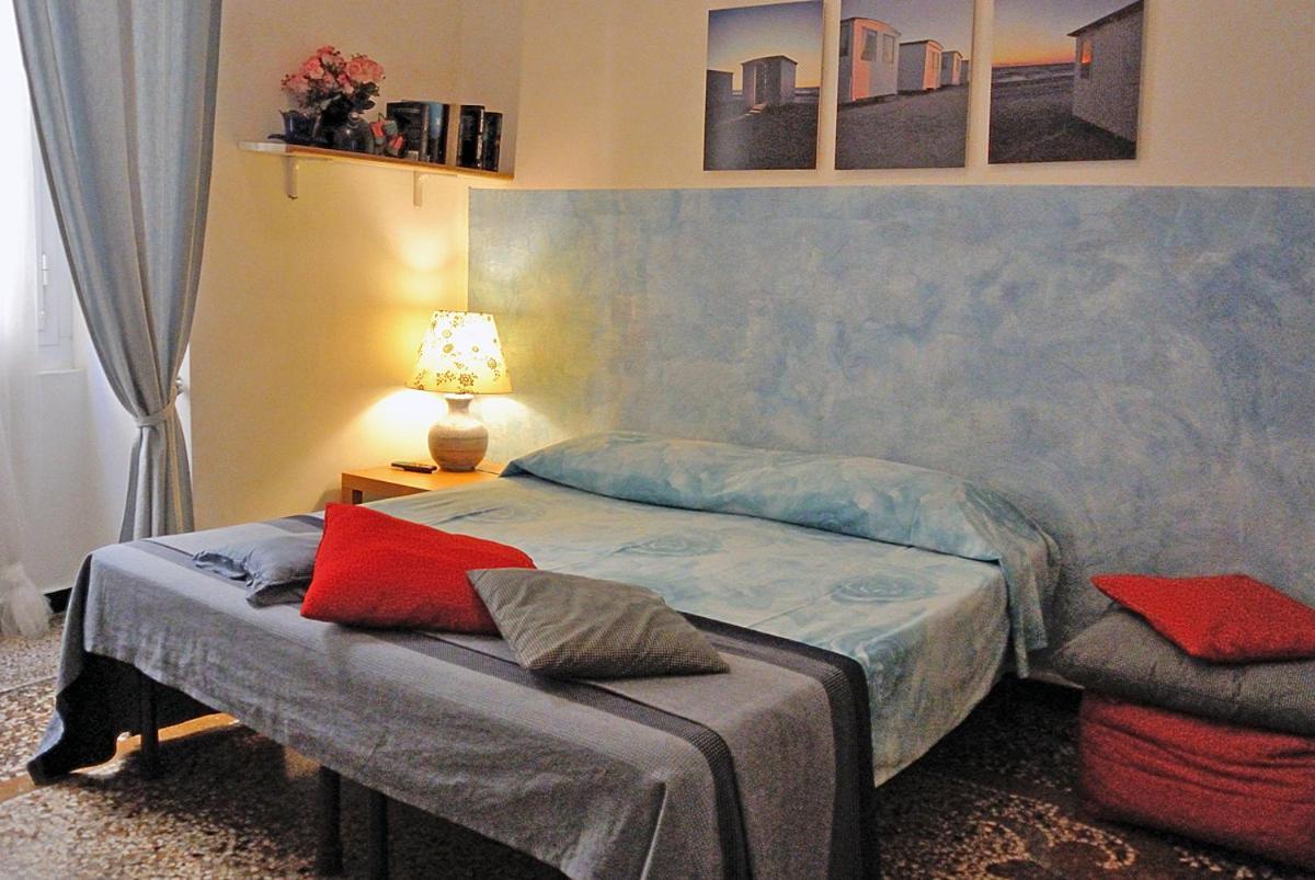 B&B Blue Home Генуа Екстериор снимка