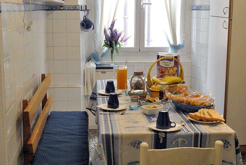 B&B Blue Home Генуа Стая снимка